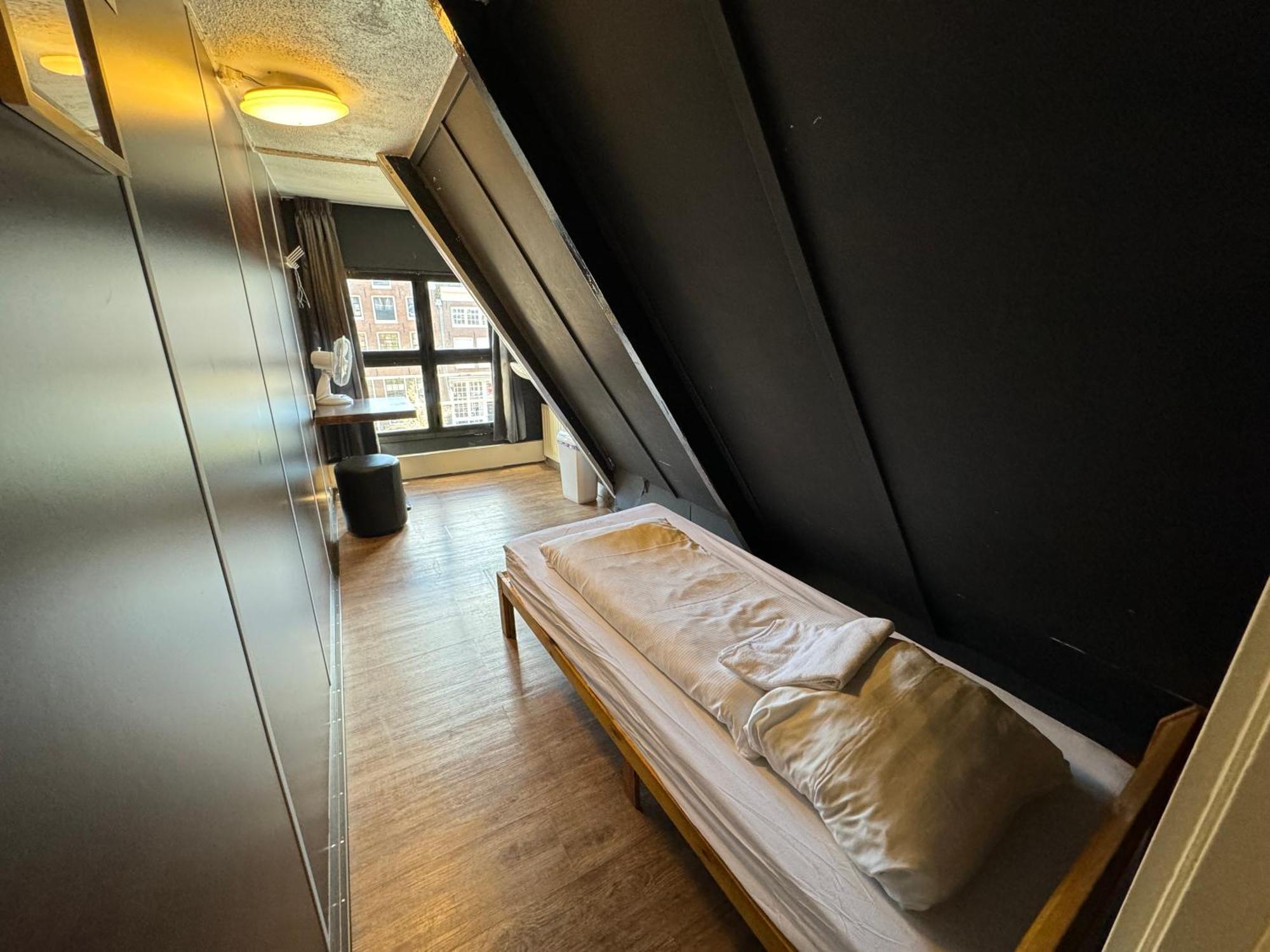 Hostel Utopia Amsterdam Exteriör bild